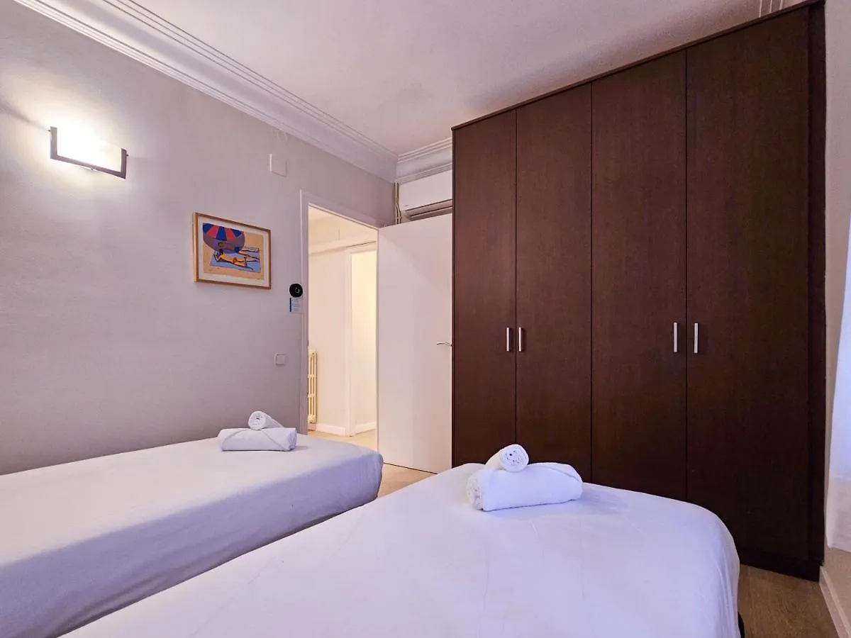 Classbedroom Park Gueell Apartment برشلونة 0*,  إسبانيا