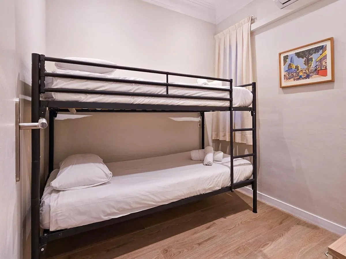 Classbedroom Park Gueell Apartment برشلونة